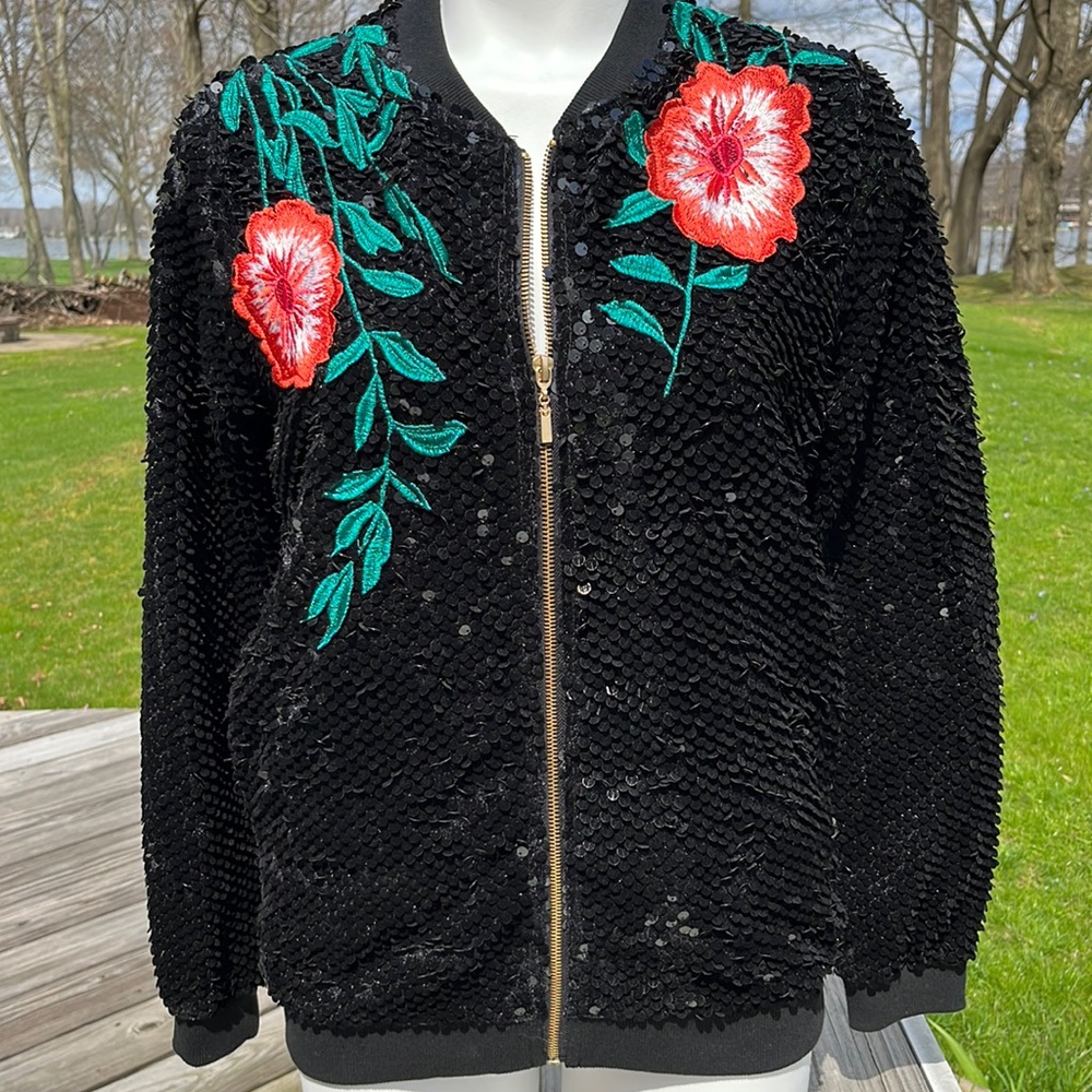 NWT Gianni Bini sequined sweater M
